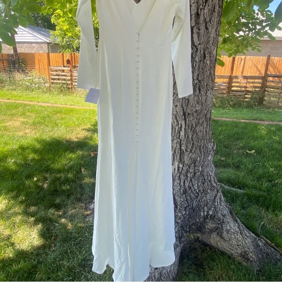 LULUS long sleeve wedding gown! - Picture 2 of 4